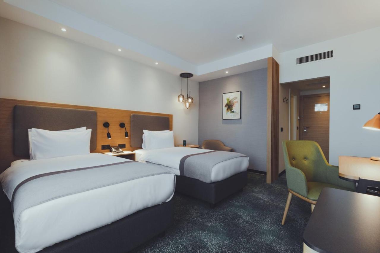 Holiday Inn Skopje By Ihg Экстерьер фото