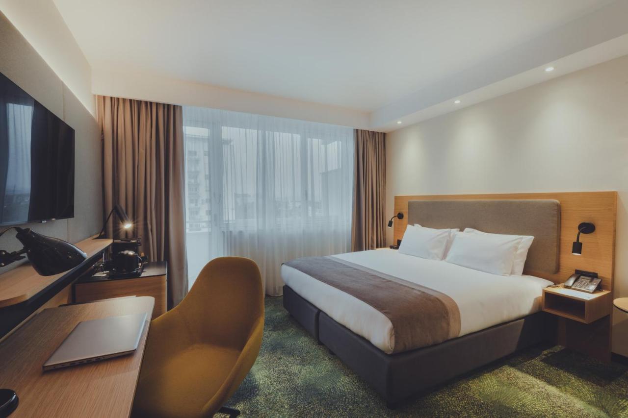 Holiday Inn Skopje By Ihg Экстерьер фото